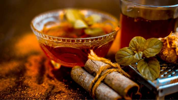 Preparing Cinnamon Water