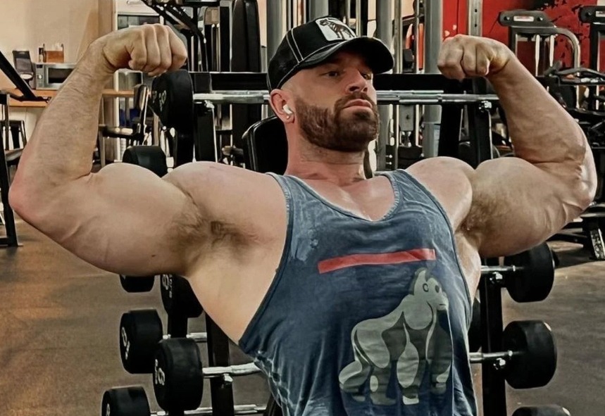 Bradley Martyn workout routine