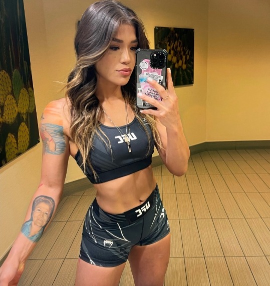 Hottest female UFC fighters: Tracy Cortez